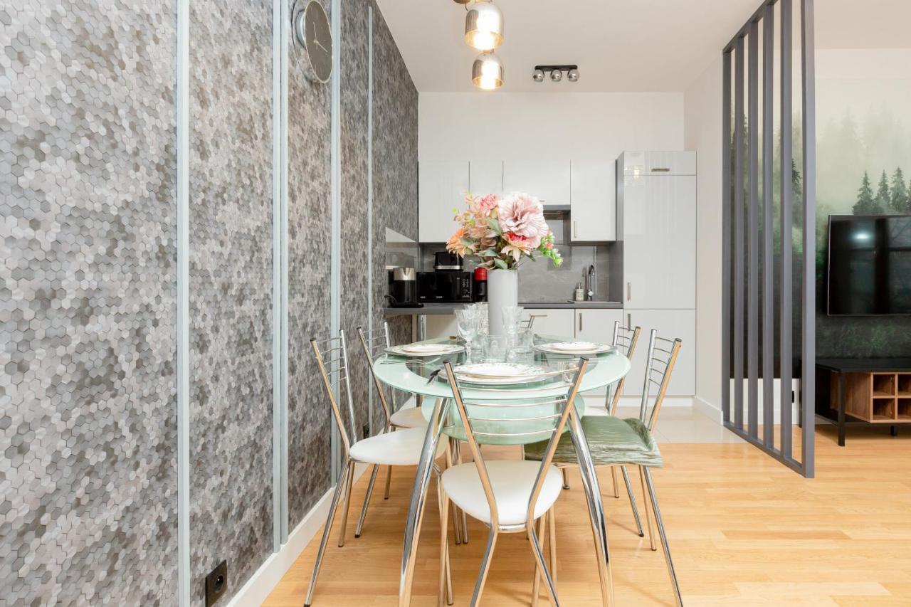 Park Arkadia Apartment With Parking Mokotow By Noclegi Renters Варшава Экстерьер фото