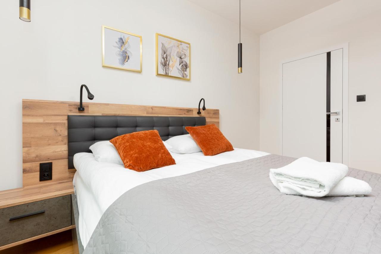 Park Arkadia Apartment With Parking Mokotow By Noclegi Renters Варшава Экстерьер фото